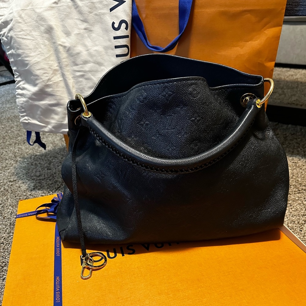 Louis Vuitton Artsy MM Monogram Empriente Noir